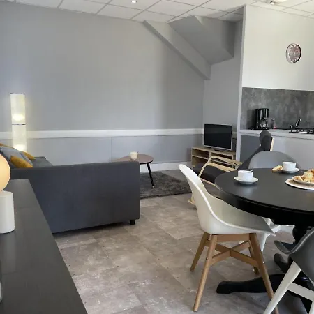 Prázdninový dům Maison Moderne A Avec Jardin Et Animaux Admis - Fr-1-489-341 *