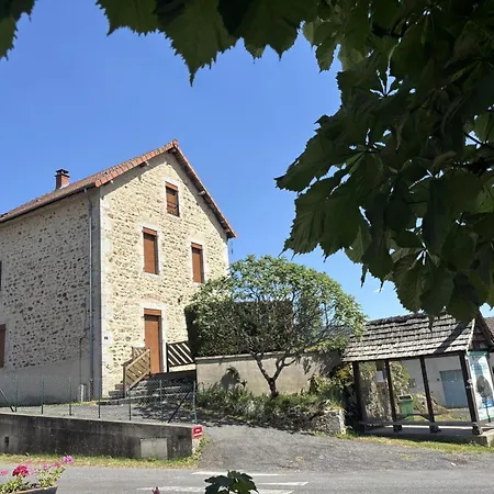 Maison Moderne A Avec Jardin Et Animaux Admis - Fr-1-489-341