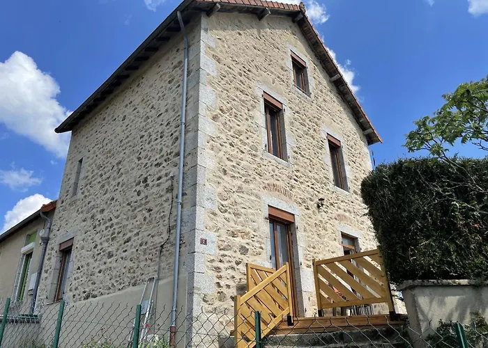 Holiday home Maison Moderne A Avec Jardin Et Animaux Admis - Fr-1-489-341